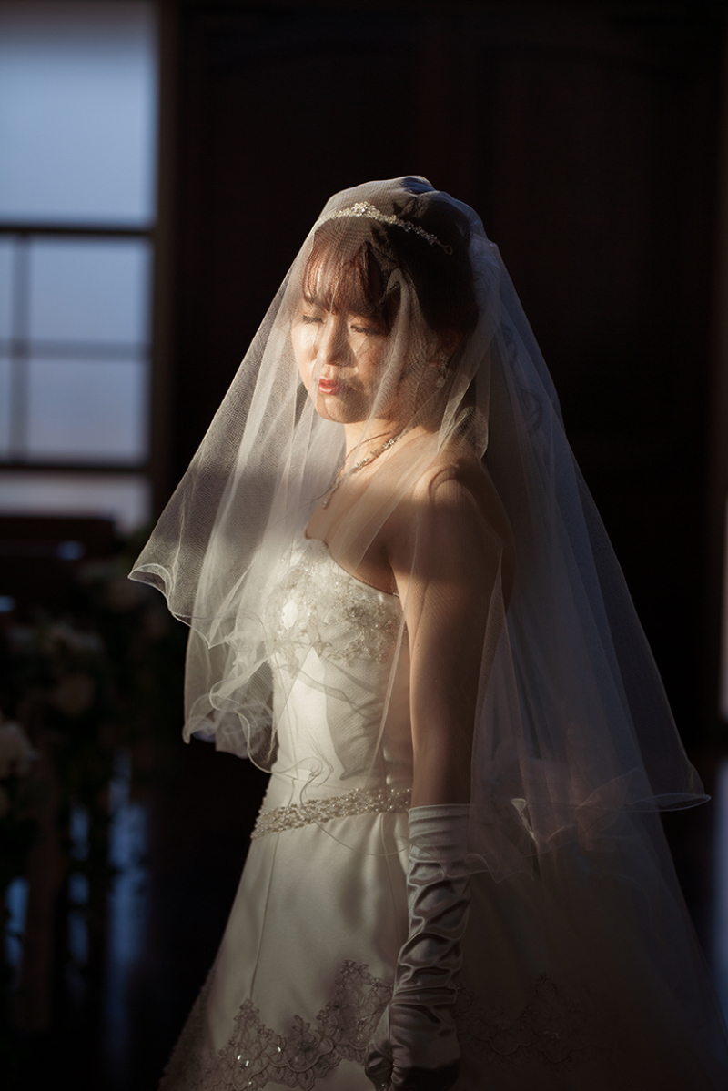 光をまとう花嫁