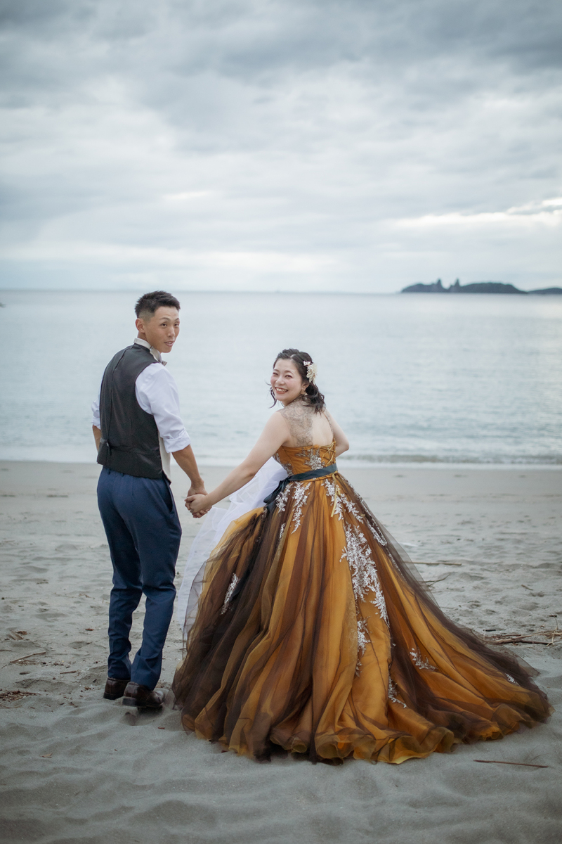 手を繋いで歩む未来