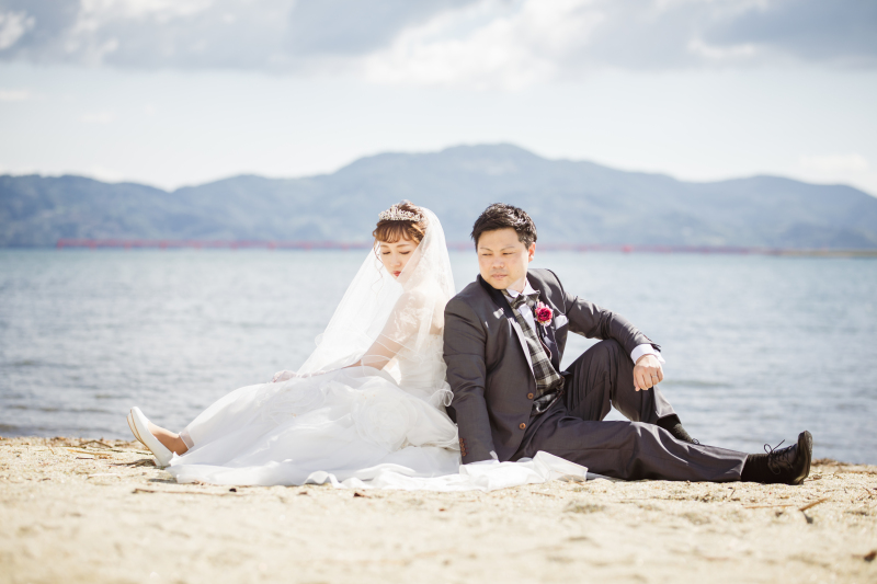 静かな海に、ふたりの時間を重ねて