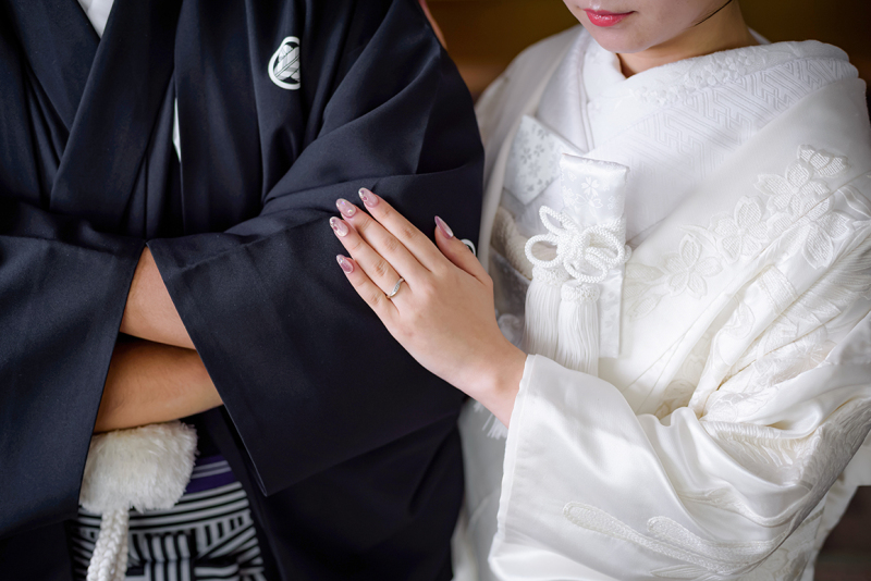 寄り添う手に、約束をのせて