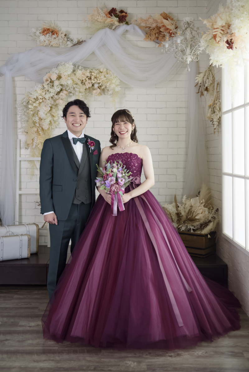 華やかに彩る、カラードレスフォト