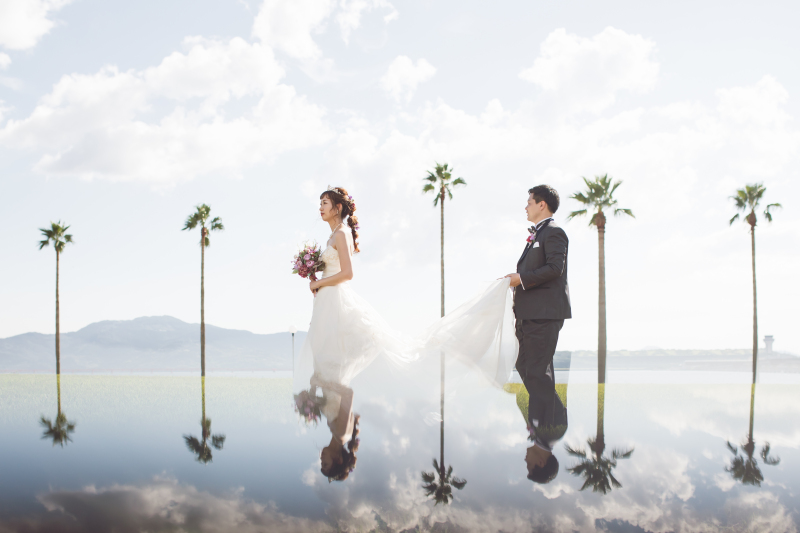 空と光にとけこむ、特別な一枚