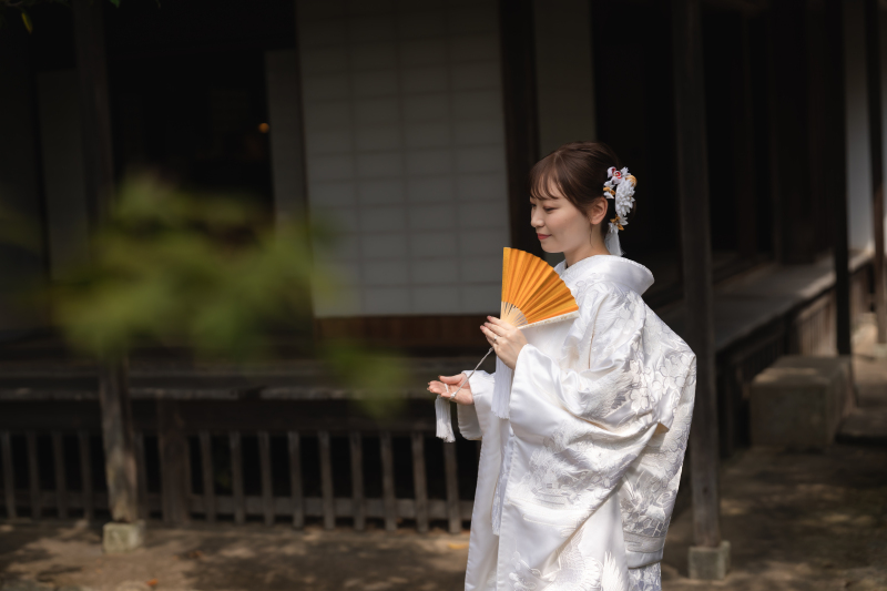 静かな美しさを、そっと一枚に