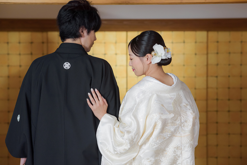 背中で語る、寄り添う強さ