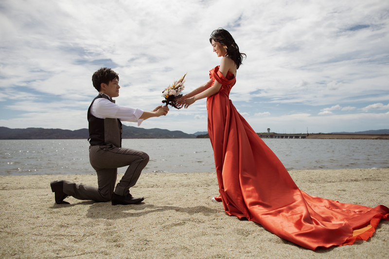 青空の下、永遠の約束を