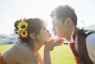 夏の光に溶けるキス。