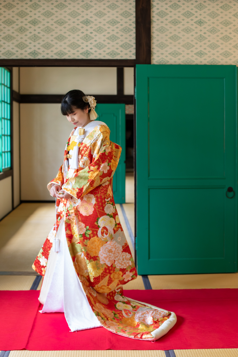 花嫁姿を美しく残す一枚