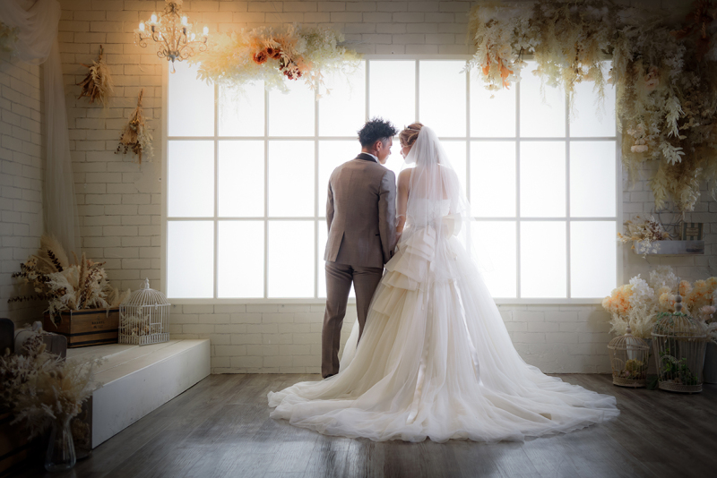 未来へ続く光の道