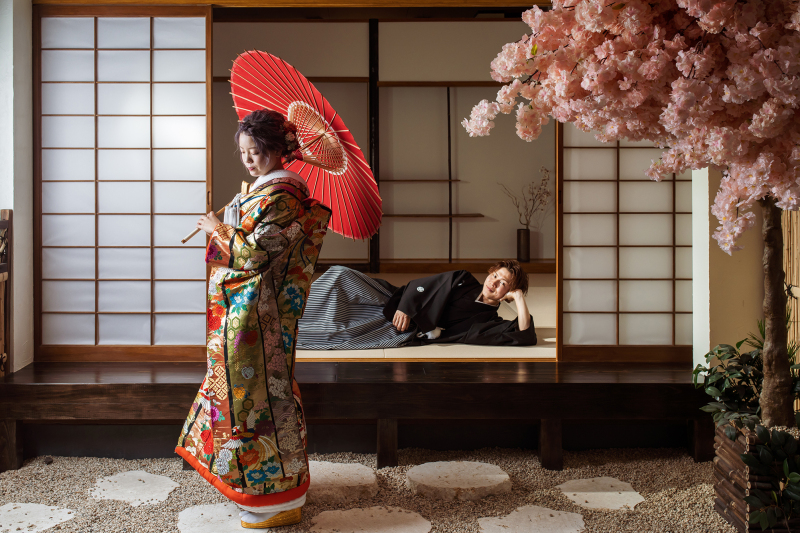 【白無垢・色打掛】和装２着　屋内庭園 – スタジオプラン　/　和装2点・着付ヘアメイク・髪飾りアクセサリー・台紙・レタッチ込み