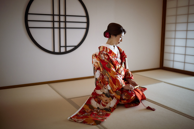 【白無垢・色打掛】和装２着　屋内庭園 – スタジオプラン　/　和装2点・着付ヘアメイク・髪飾りアクセサリー・台紙・レタッチ込み