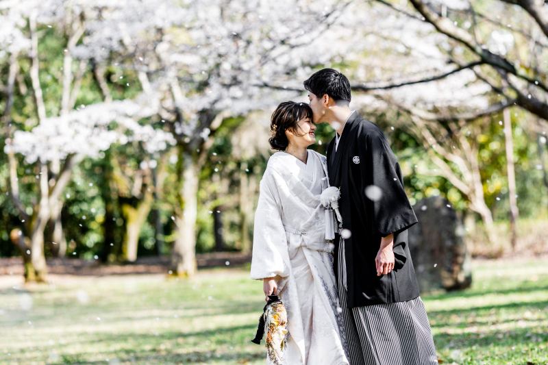 舞い散る桜の吹雪…
