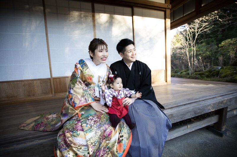 御用邸内の研修室縁側でのお写真