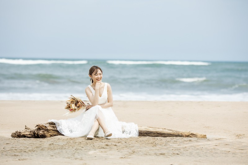 青い海、明るい砂浜！