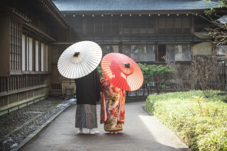 春先の田母沢御用邸記念公園