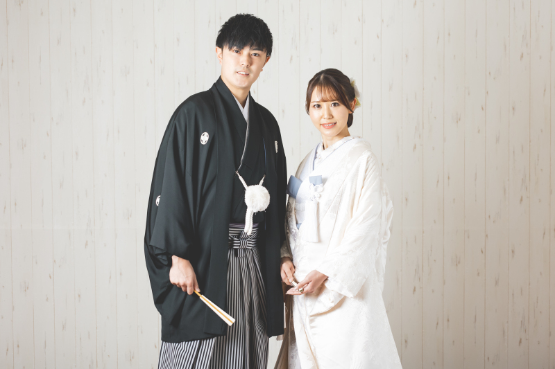 ロケ2ヶ所（掬翠苑と若竹の杜）とスタジオで撮影する特別プラン♪衣裳2着（差額無し）・美容・撮影データ200カット付き