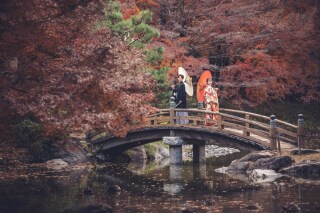 お得♪ 和装紅葉　お好きな衣装2着（衣装差額無し）日本庭園ロケ　スタジオ撮影あり　200カットレタッチ済み付　115,000円