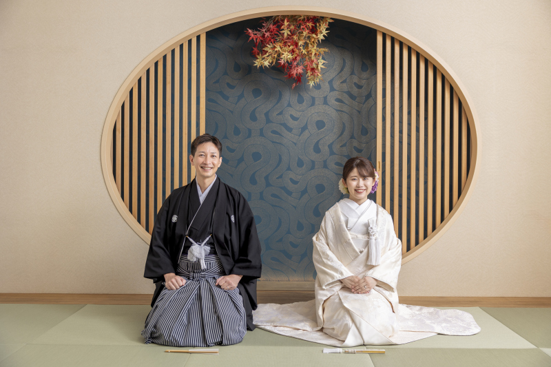 和室で正座ショット