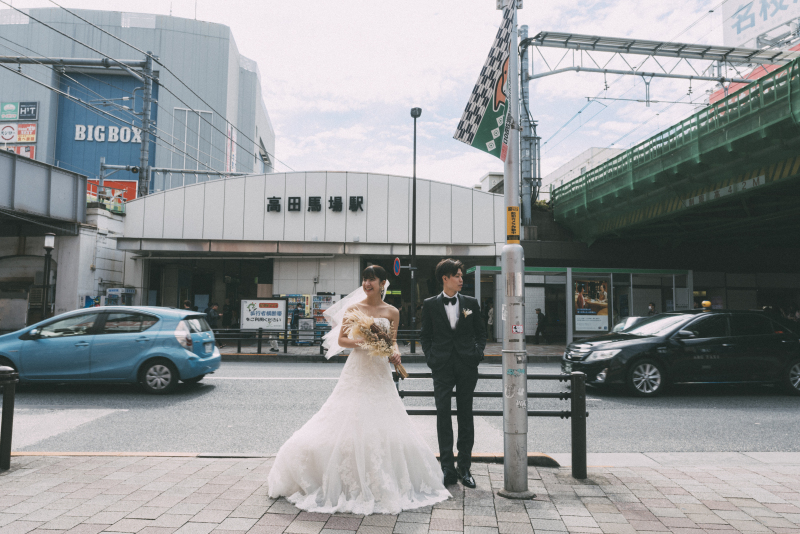 高田馬場駅前にて