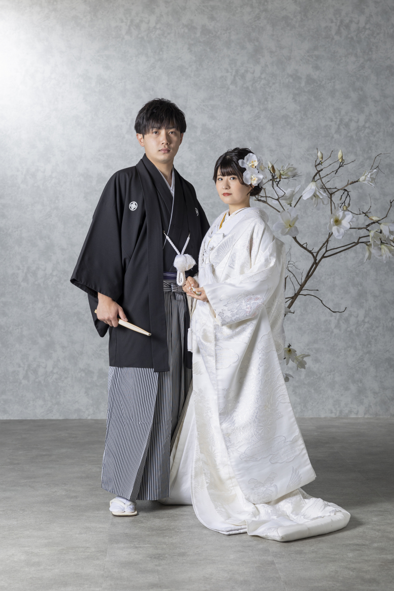 和装ならではの真面目な表情も