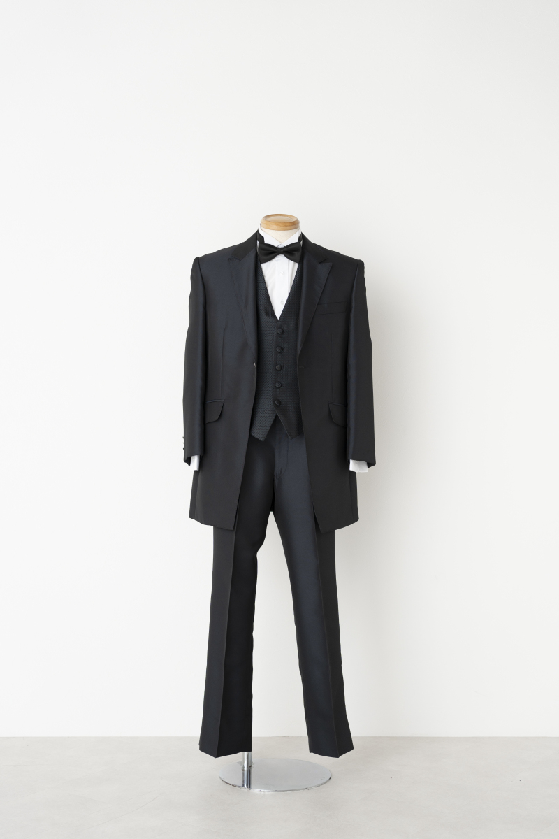 Tuxedo 034