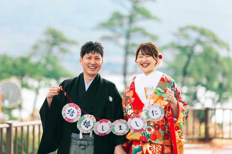「結婚しました」ガーランドでお祝い