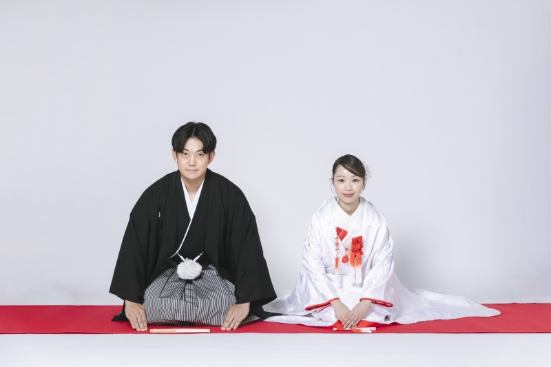 感謝を込めて。凛とした正座の挨拶