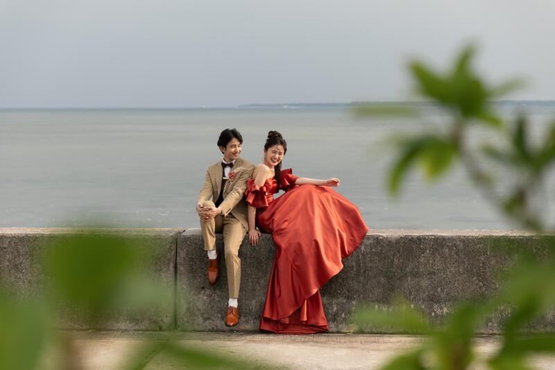 【岩場ビーチ&サンセットフォトプラン】衣裳・撮影・ヘアメイクすべて込み(撮影データ130カット)