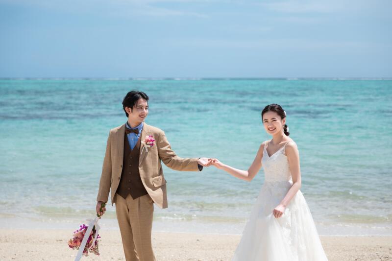 【絶景ビーチ&サンセットフォトプラン】衣裳・撮影・ヘアメイクすべて込み(撮影データ130カット)