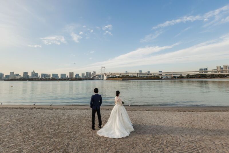 洋装はお台場海浜公園で撮影