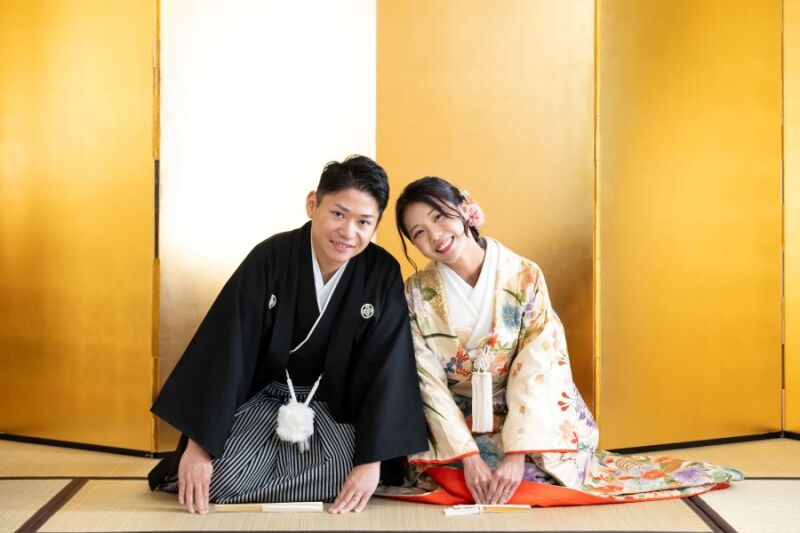 金屏風背景ショット