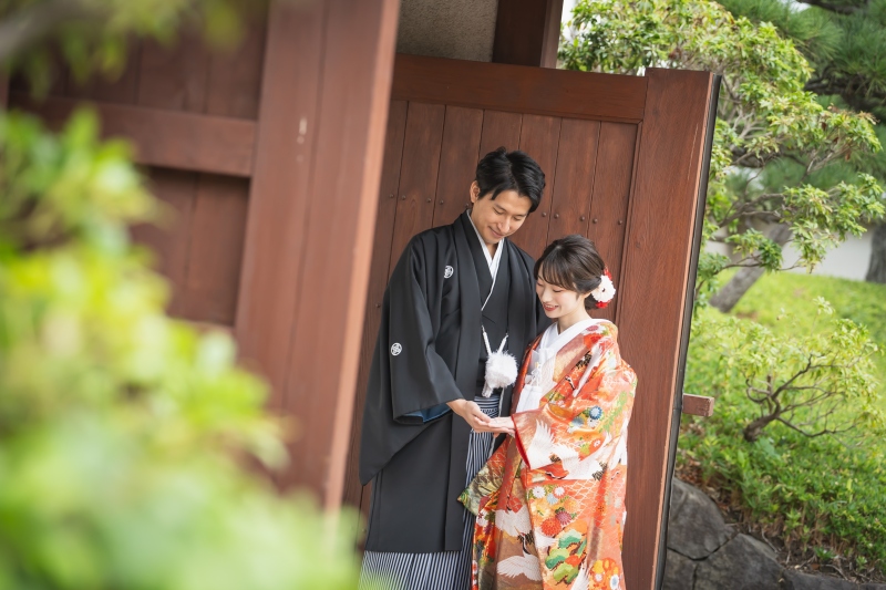 お好きな和装を2着着て庭園とスタジオで撮影♪