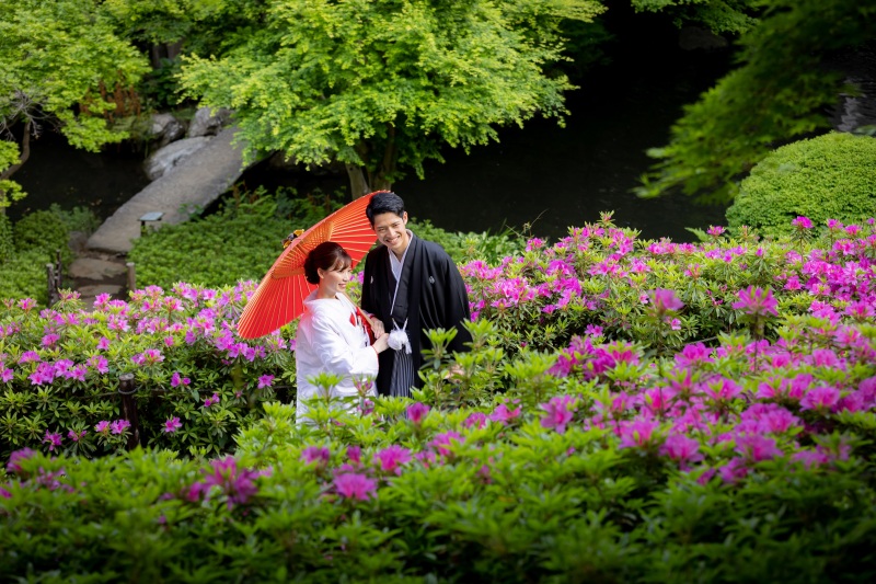 ツツジ畑の中での撮影