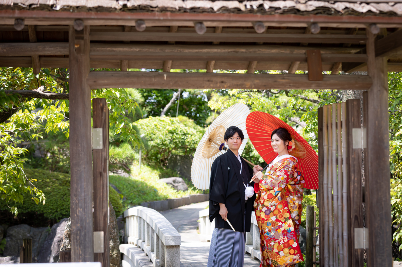 庭園とスタジオで撮影する和装弐点プランでの撮影