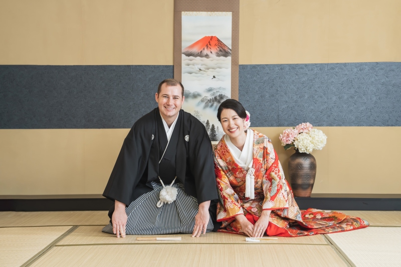 スタジオで正座ショット♪