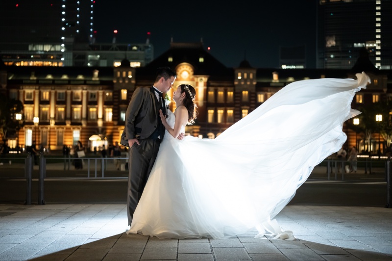 東京駅舎バックでの撮影