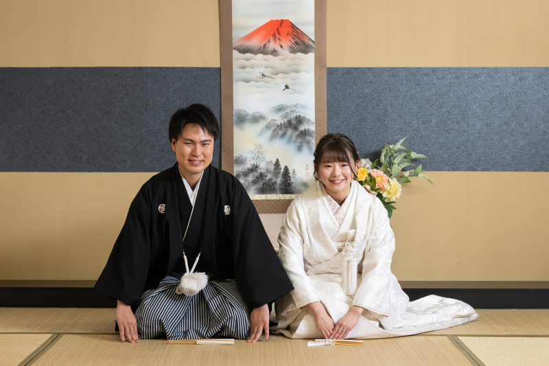 まずは、スタジオで正座のお写真