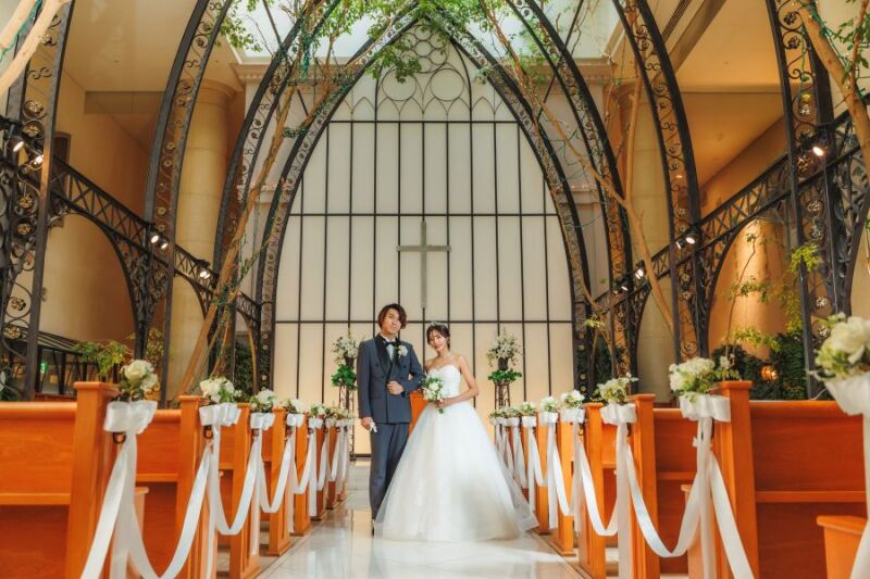 チャペルでフォトウェディング