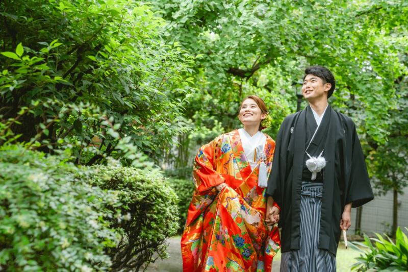 庭園でお好きな和装を着ての写真撮影