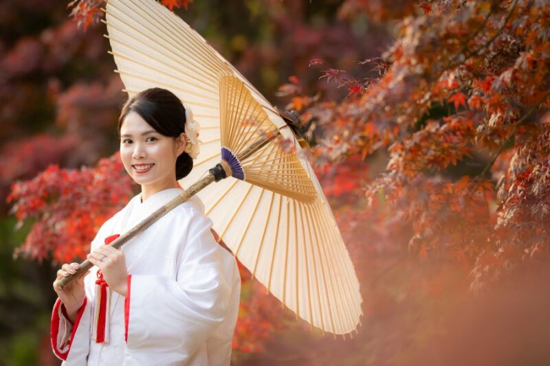 【12/1~12/20撮影 紅葉時期の都内日本庭園で撮影】 和装1着 撮影データ130カット ウェルカムボードプレゼント