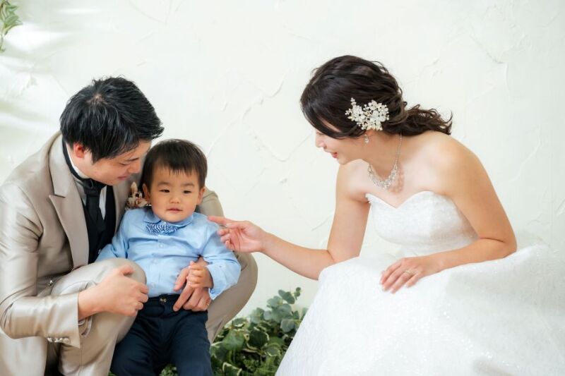 【Photorait限定 12月撮影】洋装1着 スタジオでファミリーフォト♪ 40,000円 撮影データ80カット