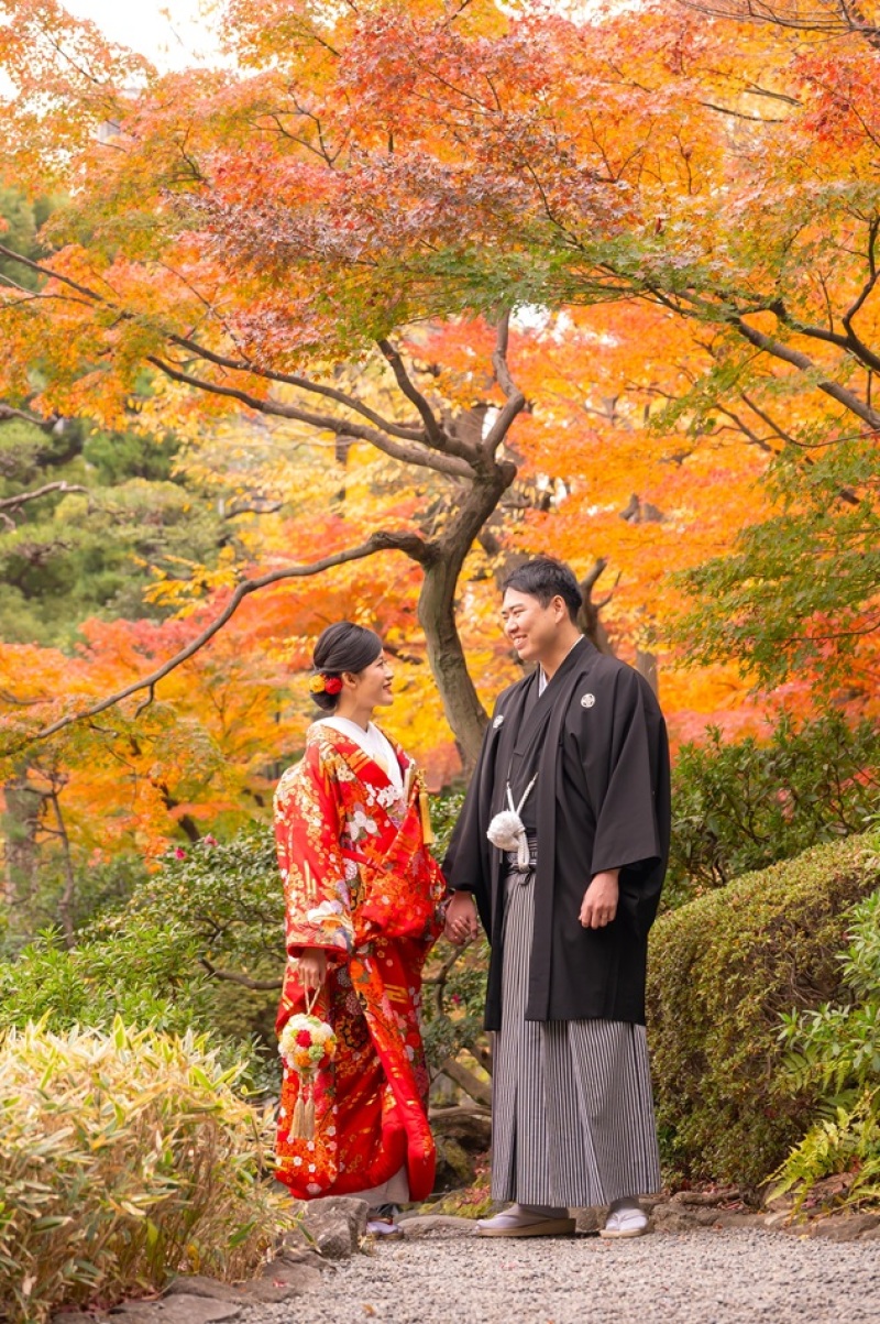 紅葉シーズン 11/25~12/10 和装1着 平日120,000円 土日祝料金22,000円