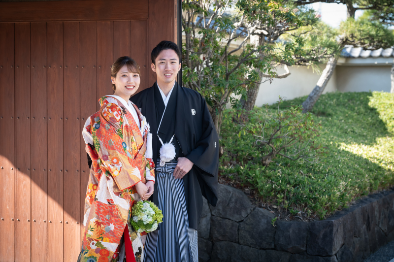 【12/18~2/15撮影 早割】和装(紅葉時期の日本庭園)&洋装(東京駅&丸の内イルミネーション) ウェルカムボードプレゼント