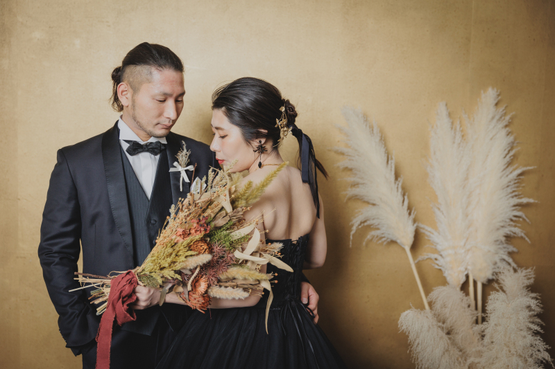 ゴールドの背景で