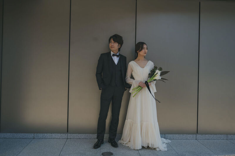 シンプルに立ち姿で