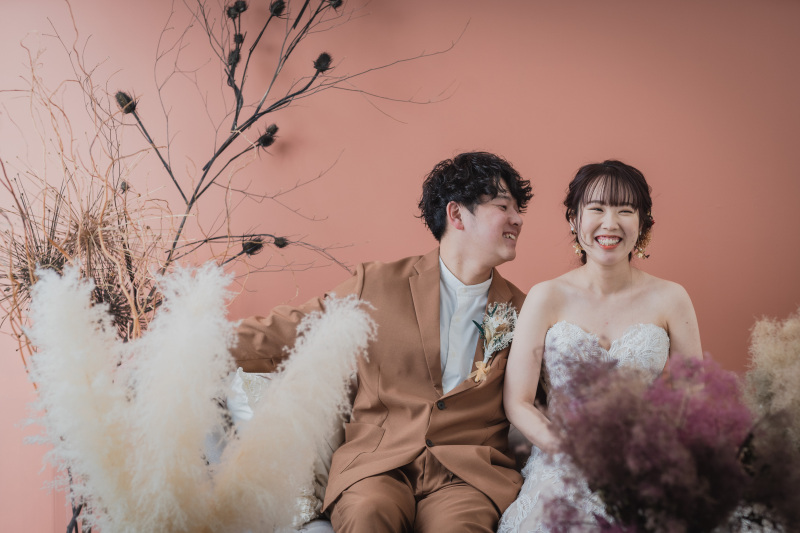 新カラーの背景で