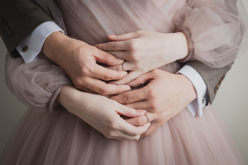 スモーキーピンクドレスで撮影