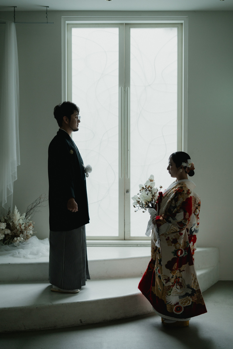 自然光を背景にシルエットショット