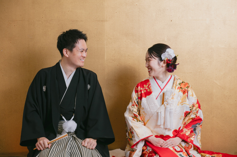 和装らしい背景で