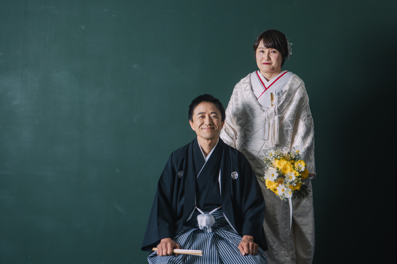 まずはシックに