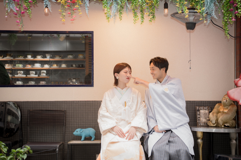 カフェのベンチで